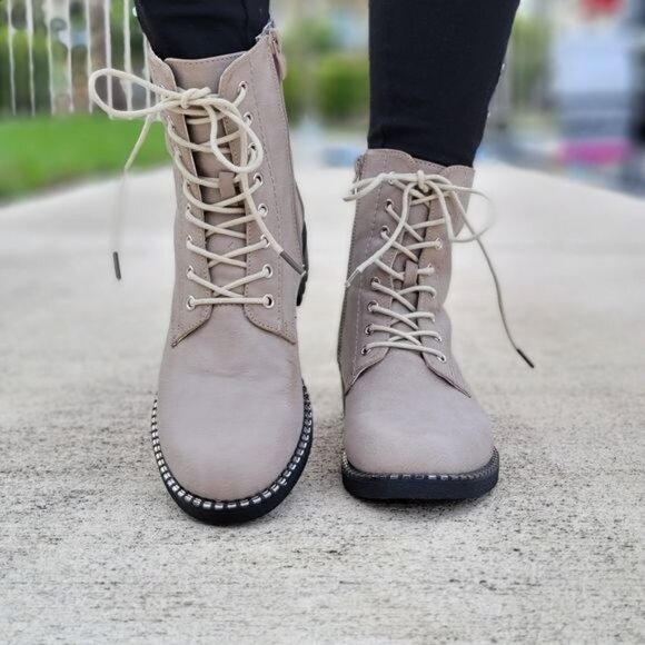 Women's‎ Gray Lace Up Ankle Mid-Calf Combat Boots - Picture 2 of 3